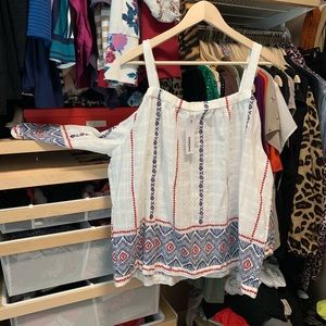 Off the shoulders top, ready for the beach!